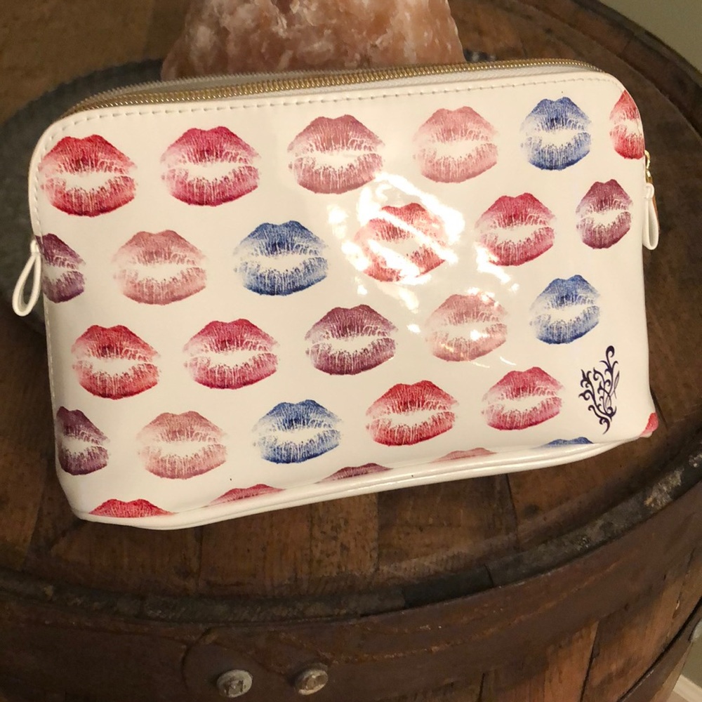 Younique makeup bag